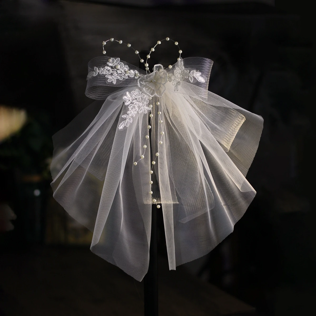 Xinmeiji V666 New Pearl Lace Korean-style Super Ethereal Short Wedding Veil For Marriage Certificates, Travel Photos And